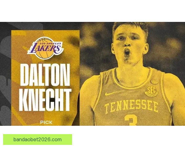 南湾湖人大胜毒蛇挺进西决 克内克特砍下24分13篮板成胜负关键